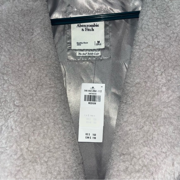 NWT Abercrombie & Fitch Teddy Coat size M fits like L - Picture 5 of 5